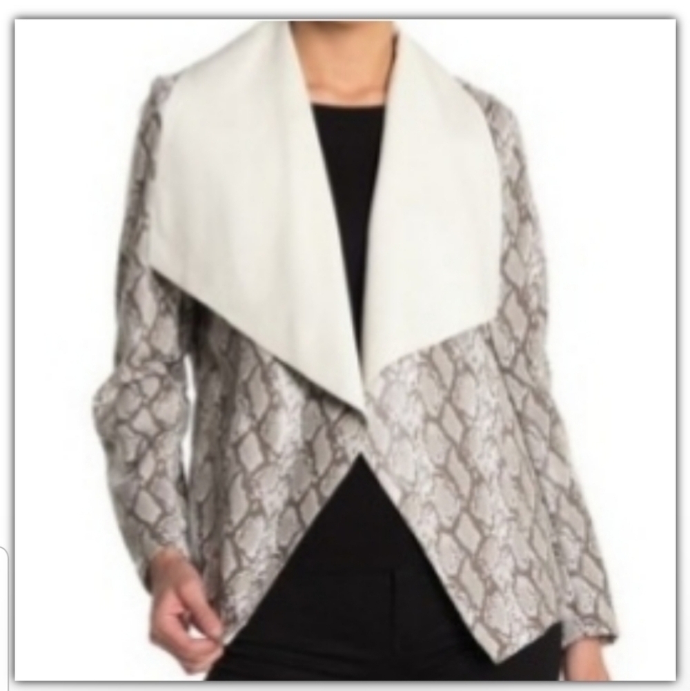 NWT Tahari faux leather snake print jacket